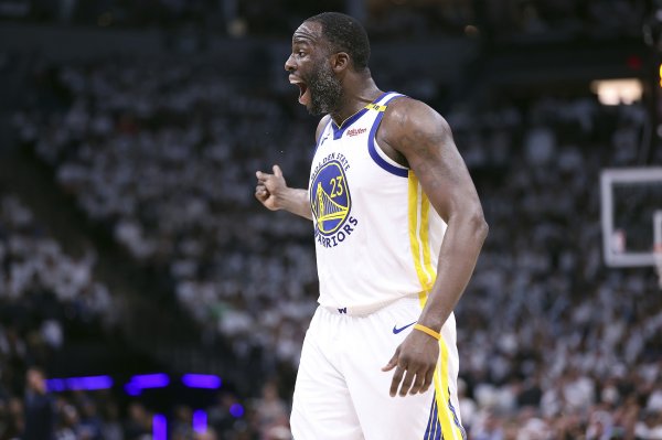 Both offense and defense! In the first quarter, Dream Chaser made 0 of 3 shots and scored 0 points, 26 points, 1 technical foul, 3 rebounds, 1 assist, and 1 steal.