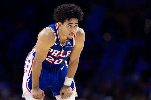 Zero points in 3 games back! 76ers official: McCain was sent to the Delaware Blue Jackets of the G-League