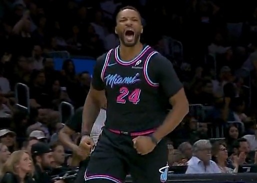 It’s up to you! Powell made an emergency stop in singles and hit the Knicks! The Heat lead to 10 points!