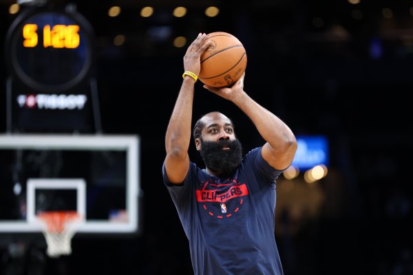 Harden scored 28+ points in 4 consecutive games after turning 36, becoming the 6th person in NBA history