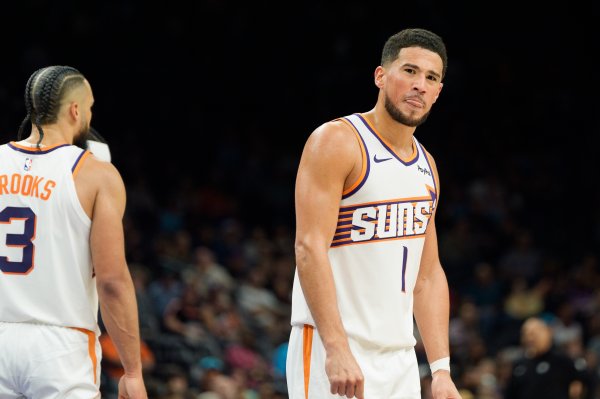 Get back on track! The Suns once again won 3 games in a row, with 8 wins and 1 loss in the last nine games.